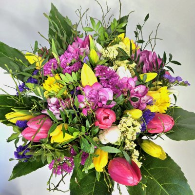 Jarní kytice Regina