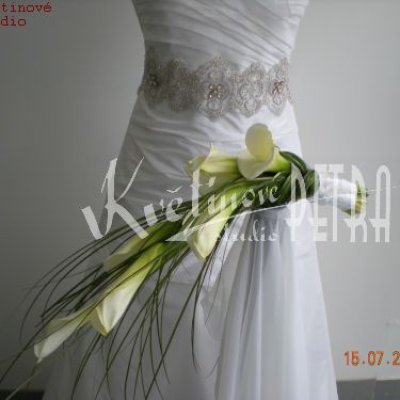 Svatební kytice přes ruku č. 363