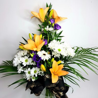 Smuteční kytice z lilií č. 28