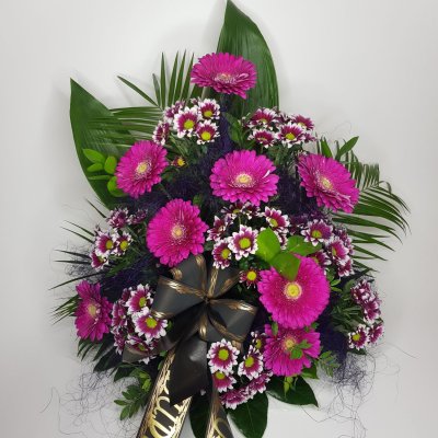 Smuteční kytice vypichovaná č. 49