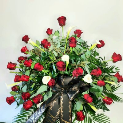 Smuteční kytice vypichovaná č. 12