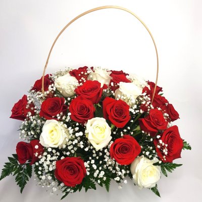 Koš plný růží Zoja