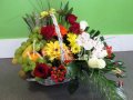 Geschenkkorb mit Obst und Blumen Nikoleta
