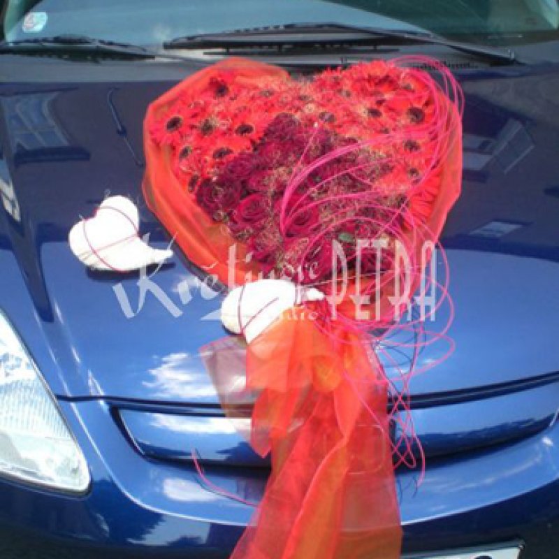 Wedding arrangement for car No. 149