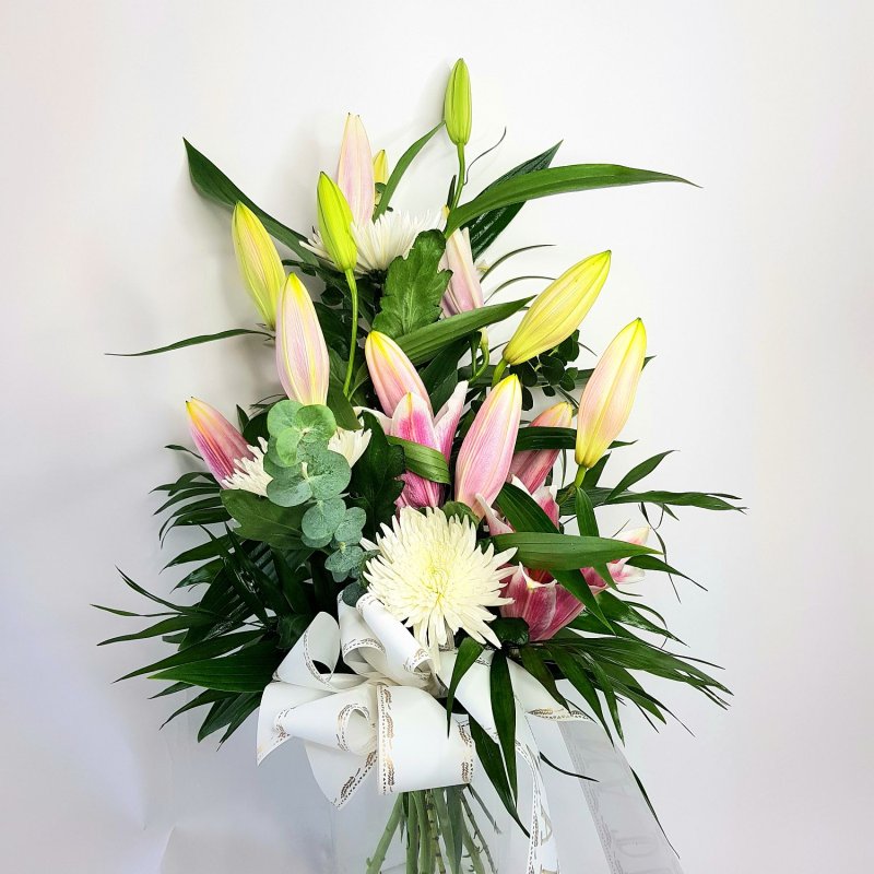 Trauerstrauß aus Lilien Nr. 20