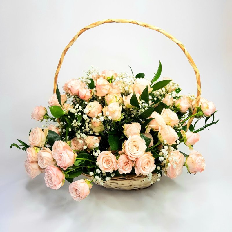 Květinový koš z mini růží Bertina