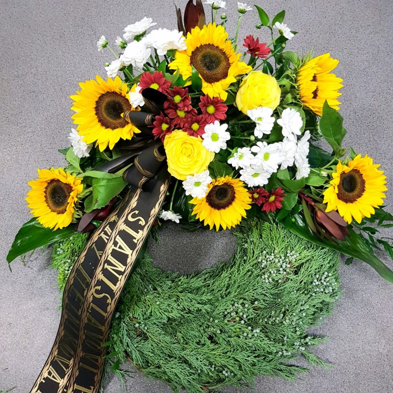 Smuteční věnec ze slunečnic č. 26