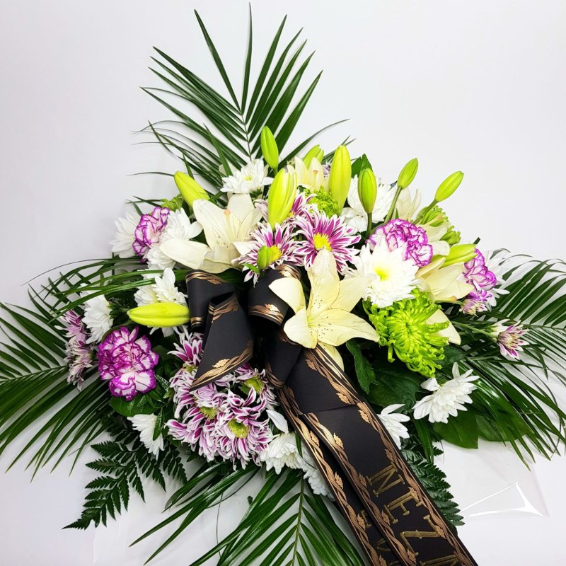 Trauerstrauß durchbohrt Nr. 35