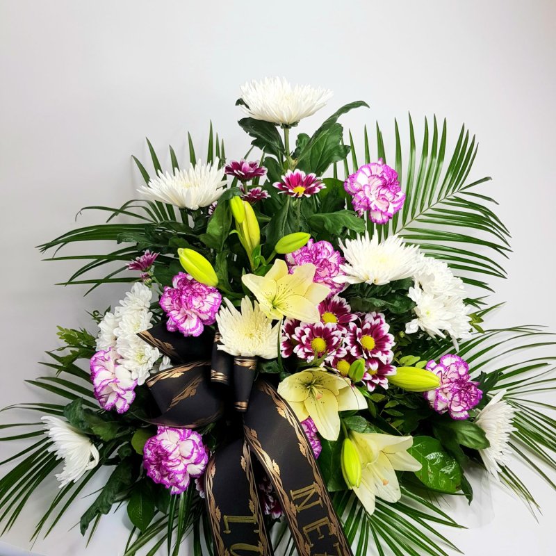 Trauerstrauß durchbohrt Nr. 26