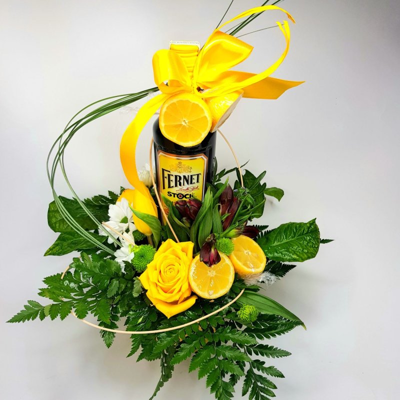 Arrangements mit Fernet Stock Citrus Flasche