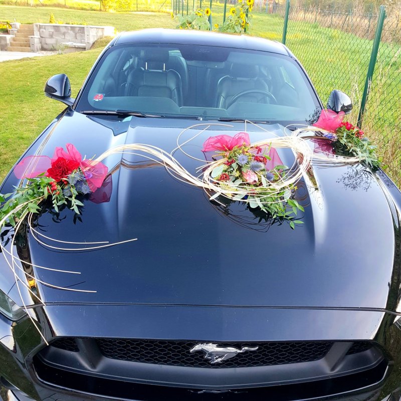 Hochzeitsarrangement für Wagen Nr. 146